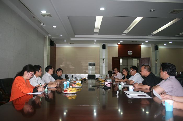 唐仁郭副书记一行与柳江县领导及校友座谈