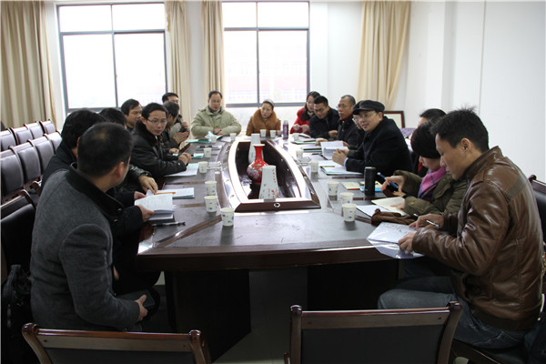 副校长蔡昌卓在法学院了解开学情况（法学院供图）