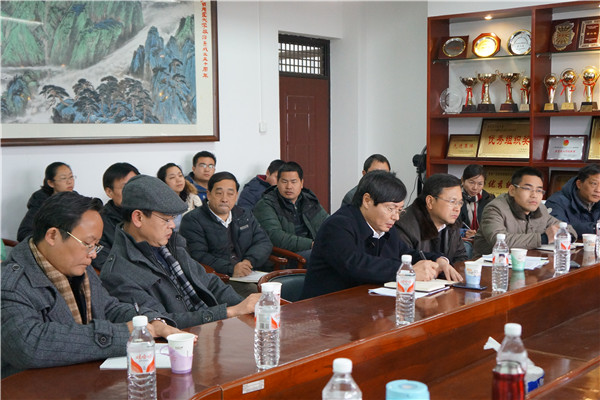 副校长李传起在政行学院了解开学情况