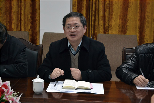 校党委副书记唐仁郭在计算机科学与信息工程学院听取汇报工作