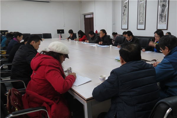 学院座谈会现场(大学生通讯社 陈佳琳/摄)